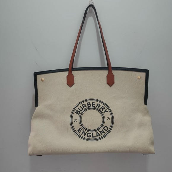 Burberry Beige and Black Tote with Tan Straps - Picture 4 of 11